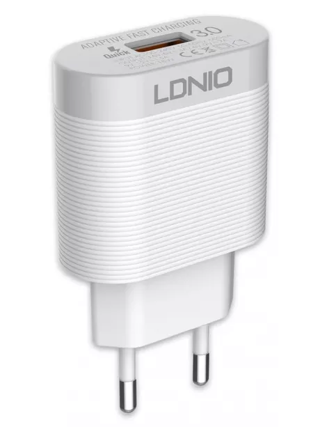зарядное устройство LDNIO A303Q USB*3A Quick Charge 3.0 + кабель USB - Lightning white
